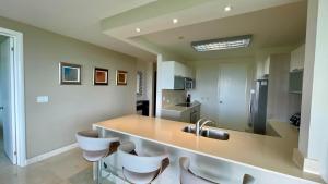 Apartment with Spectacular Ocean Jungle Views