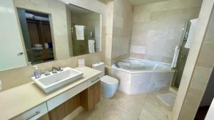 Apartment with Spectacular Ocean Jungle Views