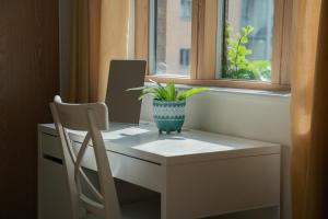 Steps away from New Street Station & 2 Beds & 2 Baths Flat at City Center