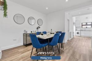 Burton on Trent - 3 Bedroom, Sleep 7, Wi-Fi - JRR Stays - 4-star hotels in Burton upon Trent