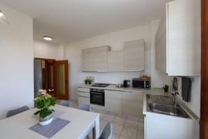 Modena - vicino al centro - Free Parking & Wi-Fi