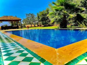 Luxurious & Comfy Golf Gem Pool Pergola View