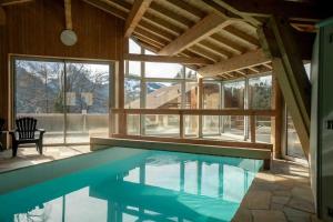 Verseau avec piscine intérieure