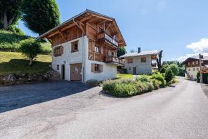 Le Grépon, Piscine et Aire de jeux