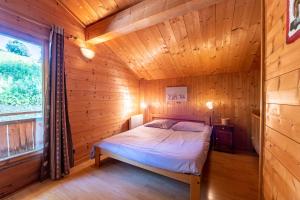Chalets Le Grepon, Piscine et Aire de jeux : photos des chambres