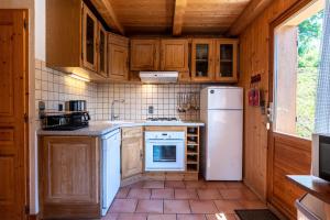 Le Grépon, Piscine et Aire de jeux