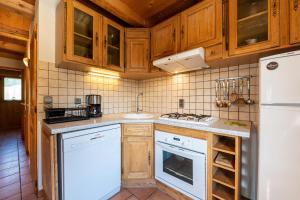 Le Grépon, Piscine et Aire de jeux