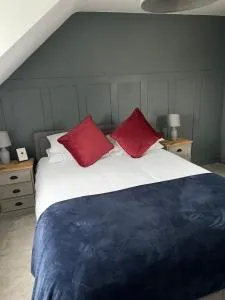 Boutique 2 storey home nr centre - 康沃尔