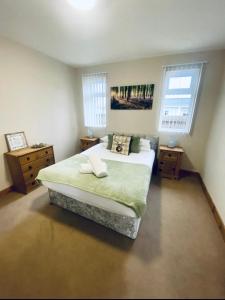 Tulip Cabin with Hot Tub