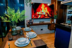 Azure Staycation by Solace Peak 2BR