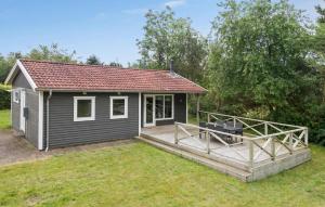 Gorgeous Home In Fårvang With Wifi