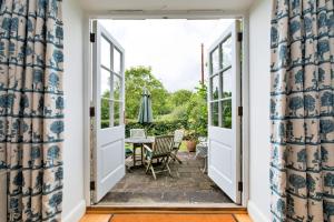 Finest Retreats - Coach House Wellbeing Retreat