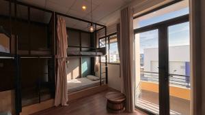 STAY hostel - 300m from the ferry