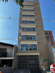 Lindo apartamento en Laureles con piscina 501