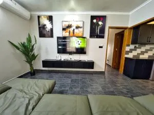 Phdhomes - 姆万扎