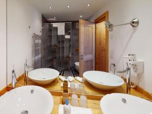 Apartment Haus Whymper Edward Suite by Interhome