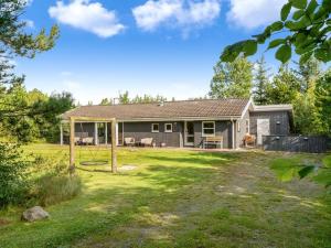 Holiday Home Ane - 800m from the sea by Interhome