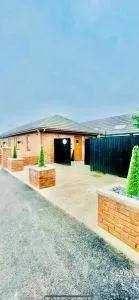 Sycamore Cottage with Hot Tub - Sheriff Hutton