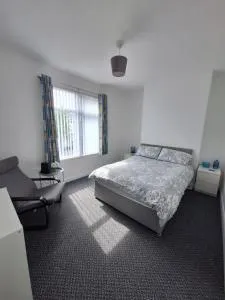 Private Room on Donegall Road in Central Belfast - Dunmurry