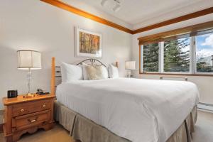 The Charter at Beaver Creek C0405