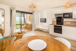 Le Nid des Pélicans by Vista Del Mar