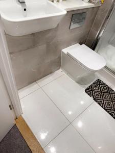 Stylish Luxury New Built Apartment