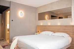 Hotels Brit Hotel Nantes Vigneux - L'Atlantel : photos des chambres