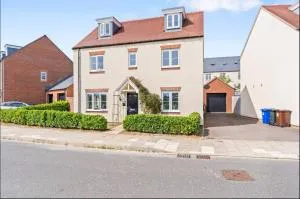 Luxury 5 bed house with Hot Tub nr Bicester Village - 切斯特顿