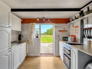 Tarrant Cottage -14557