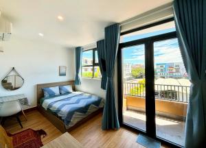 STAY hostel 2 - 350m from the ferry