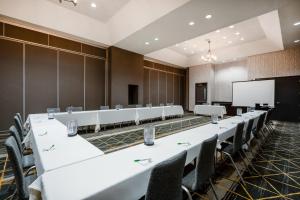 Holiday Inn & Suites Albuquerque Airport by IHG