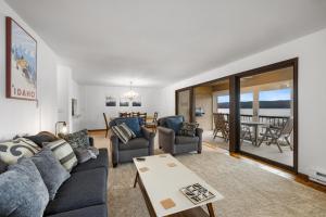 New* Lake Time - Crystal Beach - Lakefront - Beach - Seasonal Pool