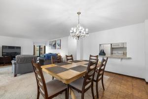 New* Lake Time - Crystal Beach - Lakefront - Beach - Seasonal Pool