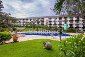 Irazú Hotel & Studios