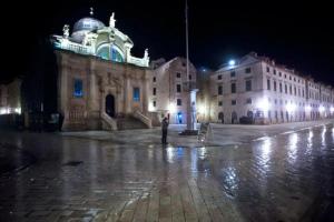 Blue dreams in the centre of the Old City
