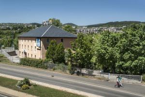 Hotels Brit Hotel Essentiel Deltour Mende : photos des chambres