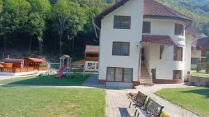 Pensiunea Casa David - Duri