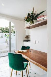 Luxury Villa, Beach Club - Jungle View - Sahara Jade