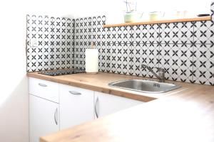Apartament kremowy nad jeziorem PZW Kazub