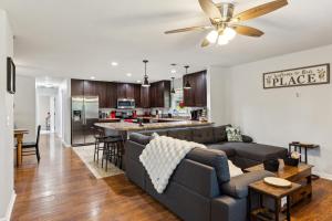 NEW 3BR-Pvt Swimming Pool-3 miles to Dollywood