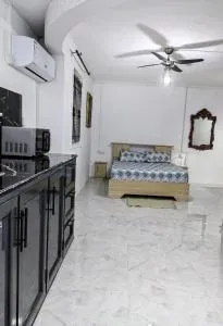 R Garden Studio 2 moderne pour couple dans un cadre relaxant et confortable - Léonbourg