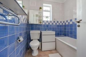 Stylish 2 bed near Hyde Park 1