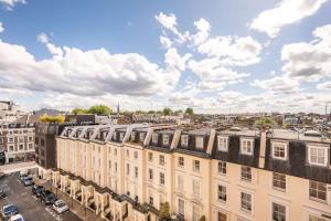 Stylish 2 bed near Hyde Park 1