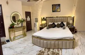 Charming Home banglow - Clifton