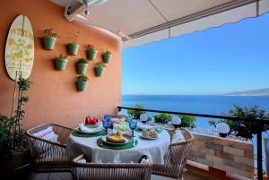 Luxury With Direct Access To The sea, Two Pools , One Of Them Saltwater, Panoramic Views Of The Sea And Hidden Coves