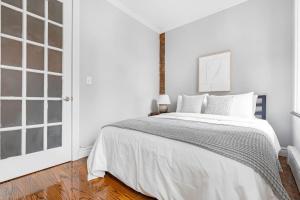 Gorgeous & Bright 3BDR & 1BTH in Midtown Manhattan