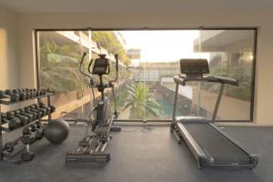 Estudio con terraza vistas a la alberca-La Veleta