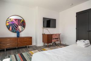 Unwind in a Modern Suite in Summerhill-Peoplestown