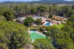 Villa Sa Tanca IBIZA located PUIG D'EN VAll, 6B , Pool , Tennis - Montecristo
