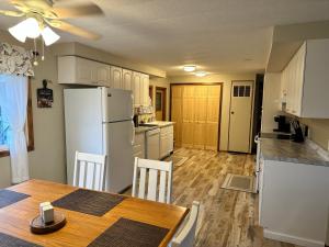 Three-Bedroom Home room in Goose Creek Guest House #26A